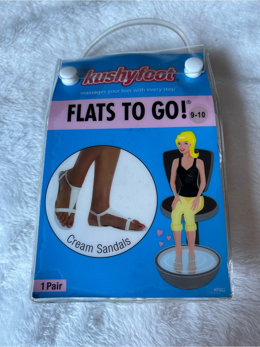 Kushyfoot Flats to Go! Cream Sandals Size 9/10